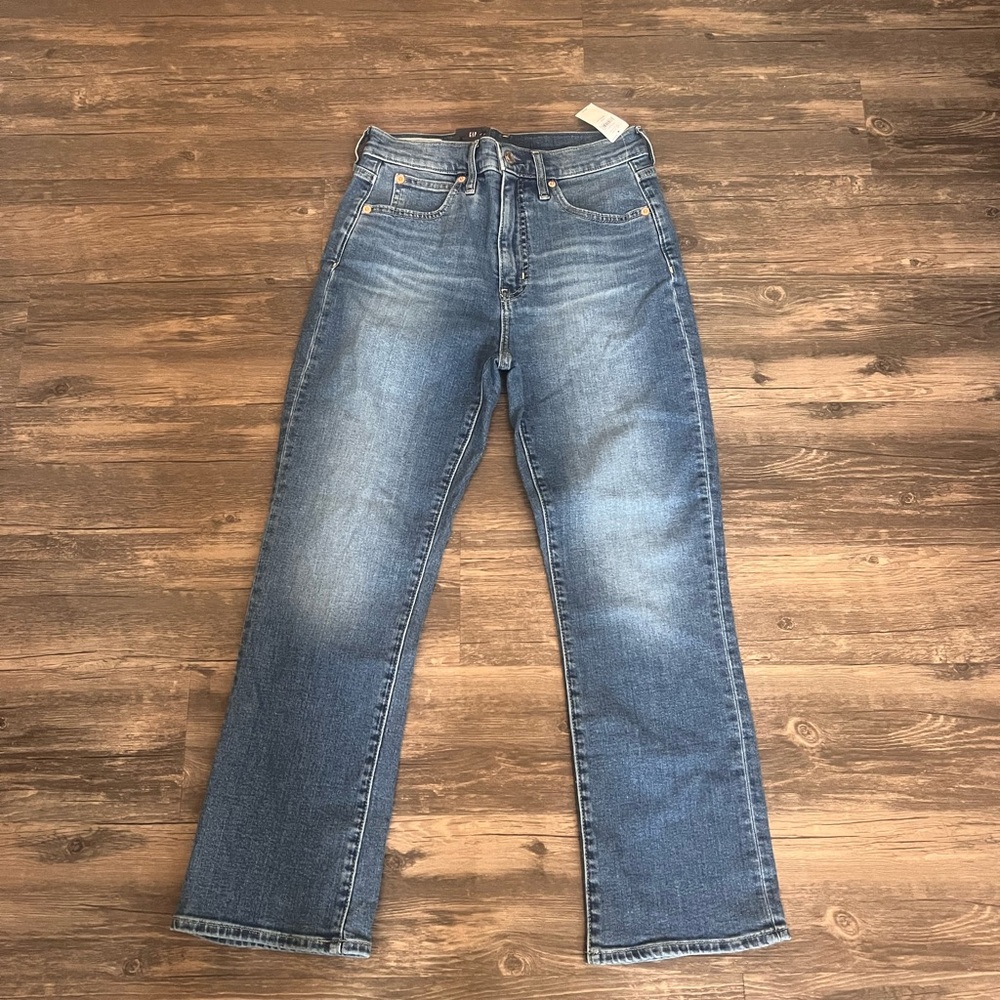 GAP High Rise Kick Flare Jeans 27/4 NWT Cropped Medium Wash Stretch Denim